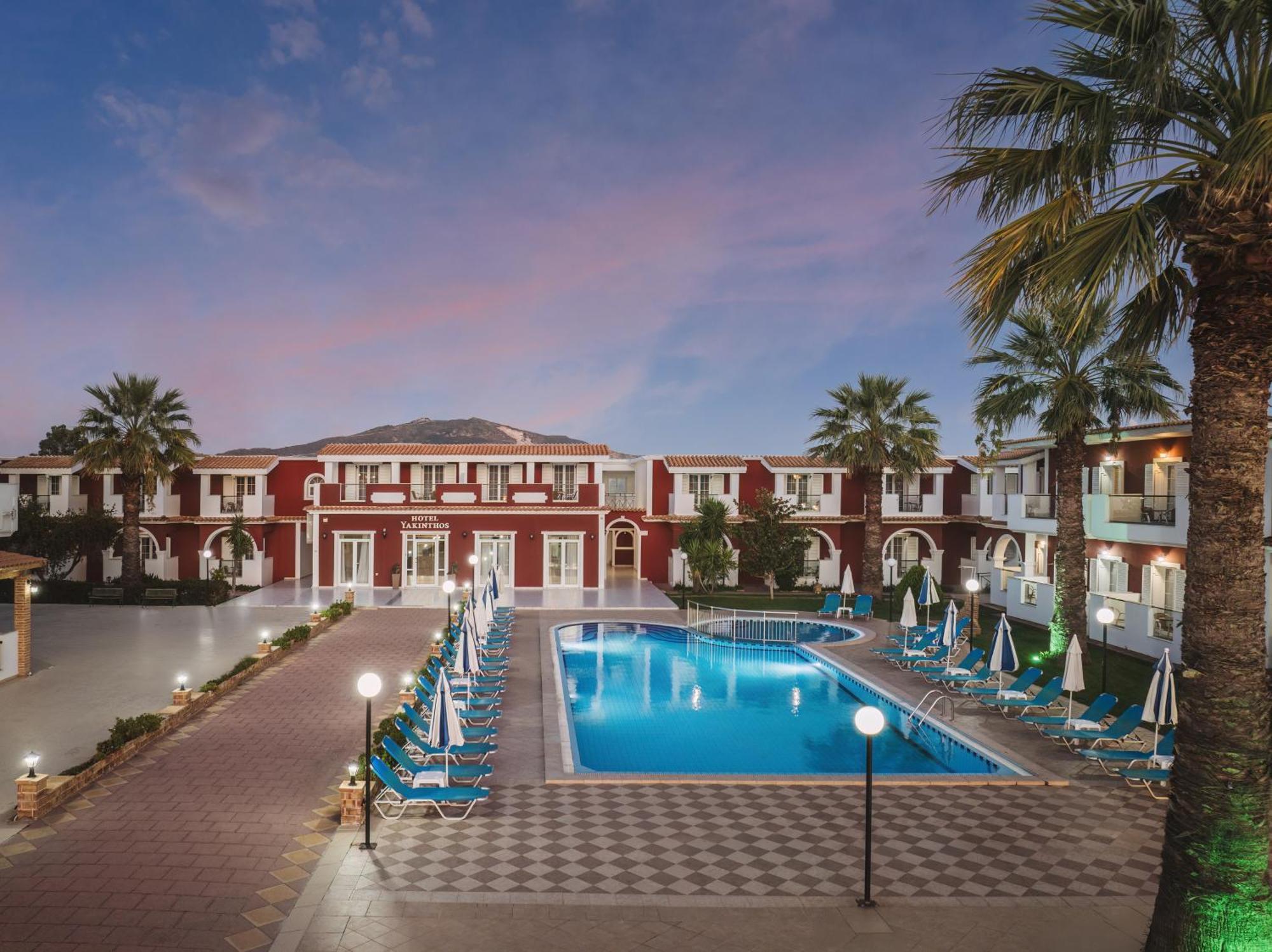 Yakinthos Hotel ลากานาส ภายนอก รูปภาพ